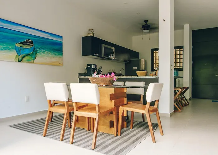 Beachside Bliss Modern 3story With Deck And Grill