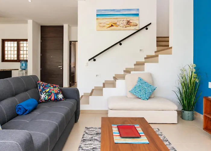 Beachside Bliss Modern 3story With Deck And Grill * Akumal